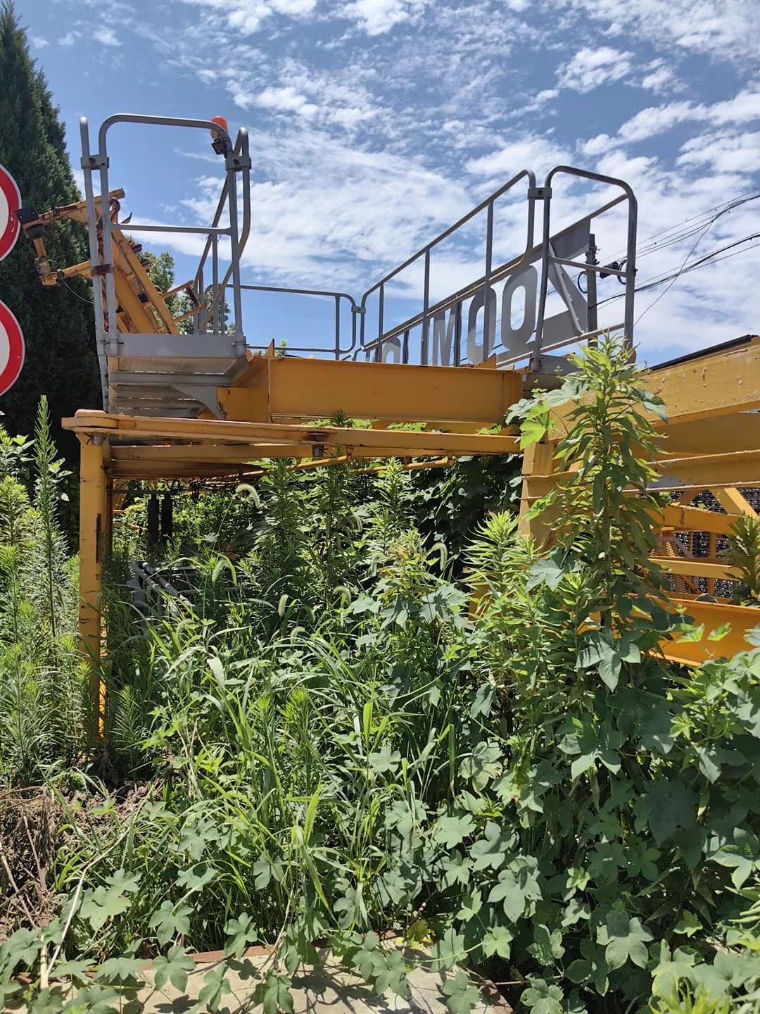 Used ZOOMLION T702-10E Flat-Top Tower Crane 37