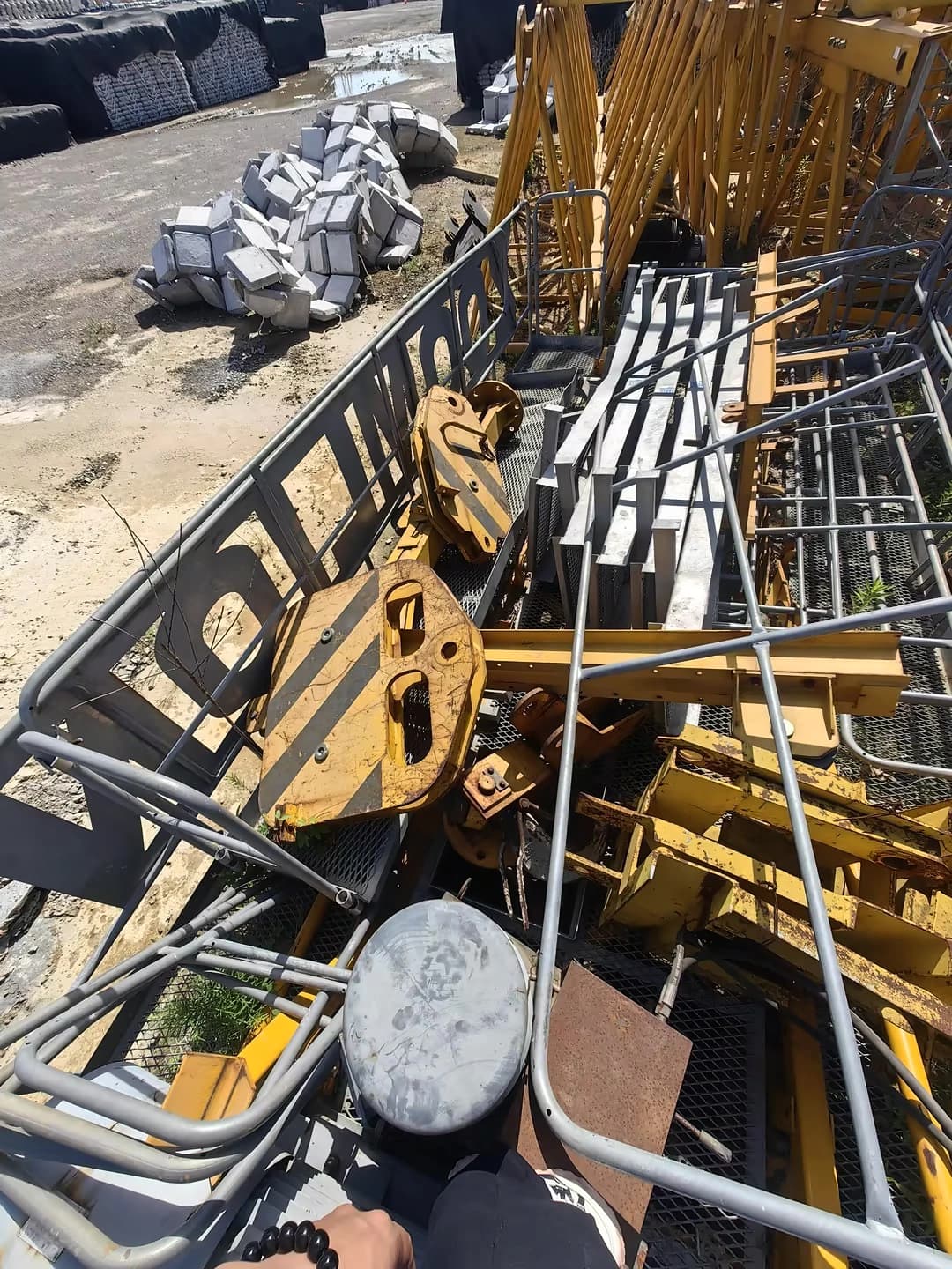 Used ZOOMLION T7020-12E Flat-Top Tower Crane 6
