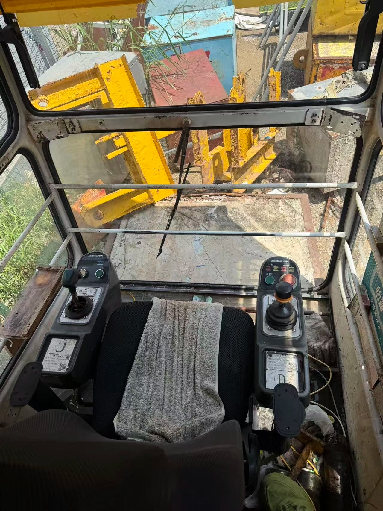 ZOOMLION T7525-16D Used Flat-Top Tower Crane 12