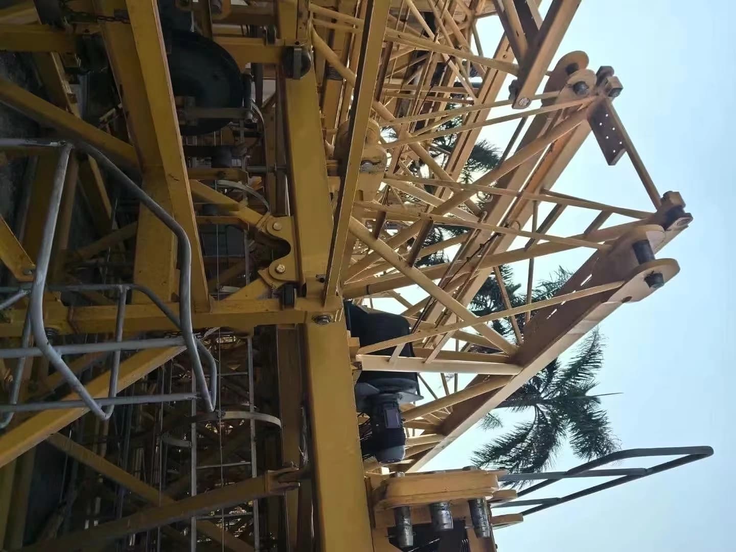 Used ZOOMLION W350-20HA Large Flat-Top Tower Crane 7
