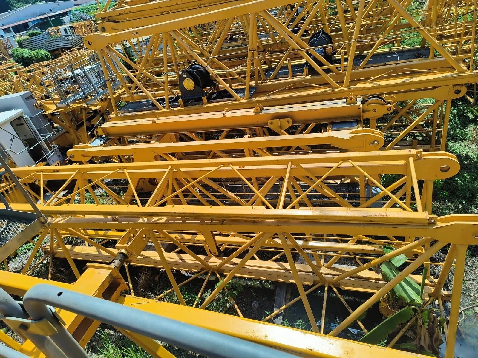 ZOOMLION W600-32U Large Flat-Top Tower Crane 1