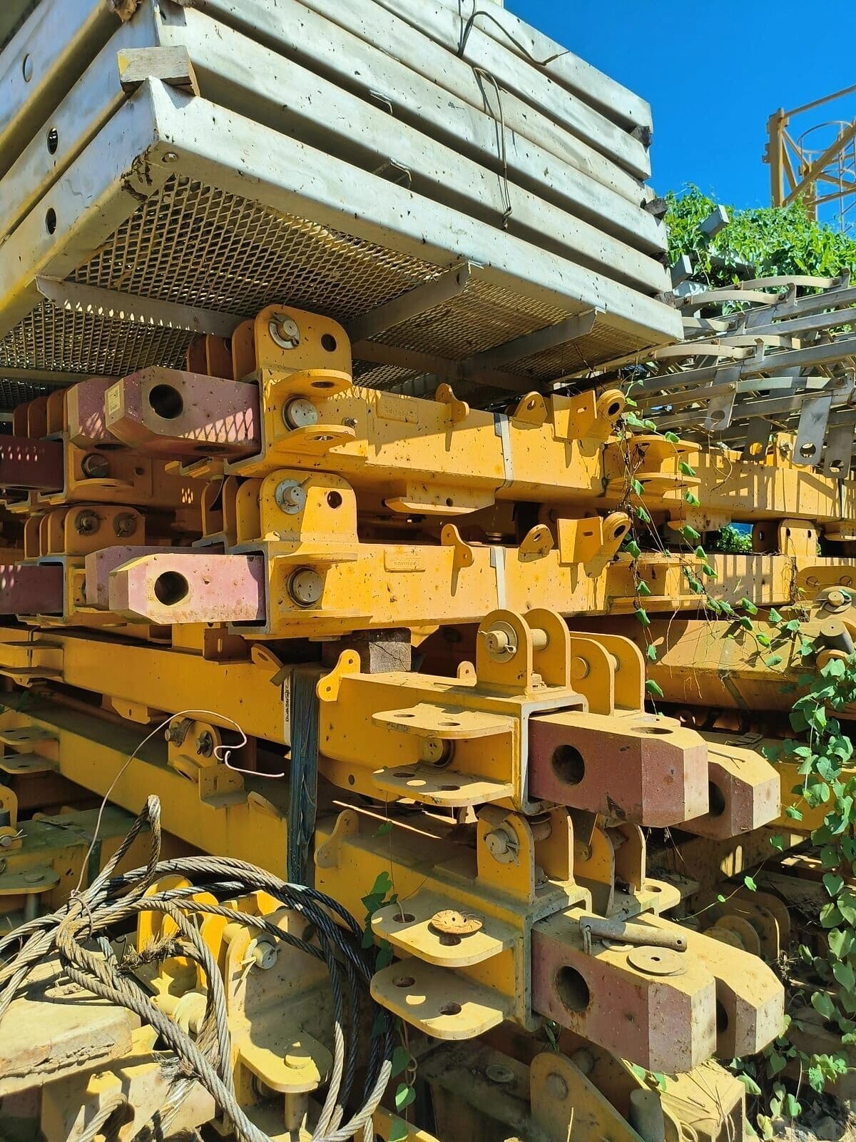 ZOOMLION W600-32U Large Flat-Top Tower Crane 5