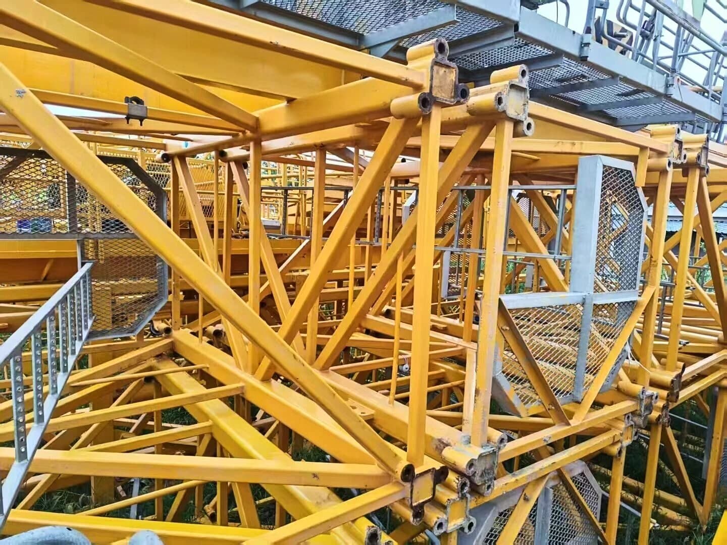 ZOOMLION W6013-6A Flat-Top Tower Crane 3
