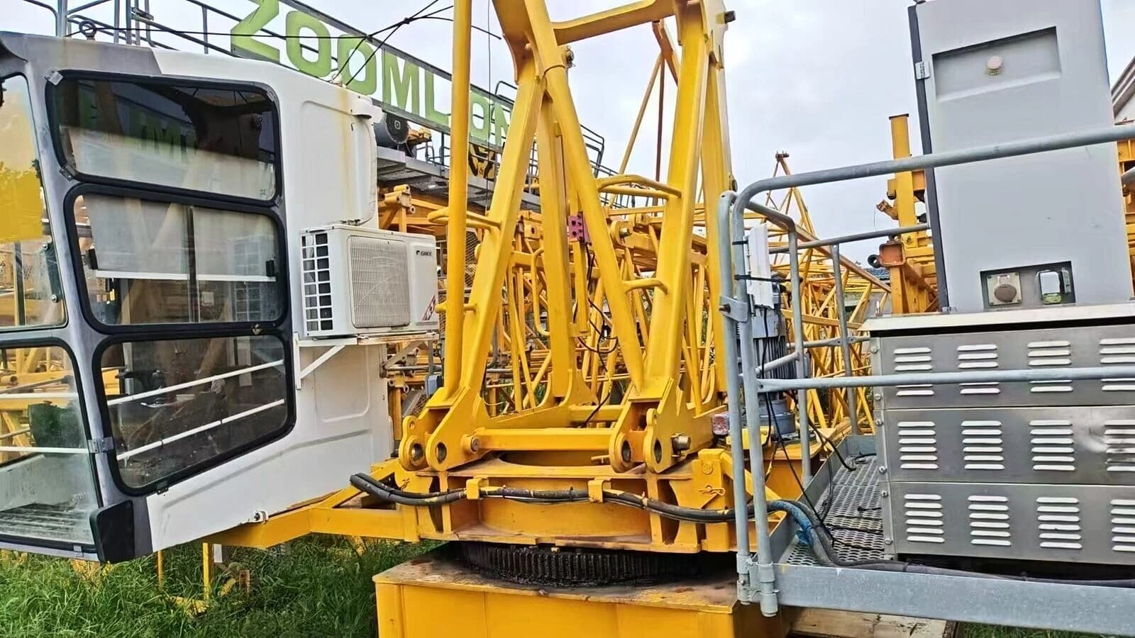 ZOOMLION W6013-6A Flat-Top Tower Crane 4