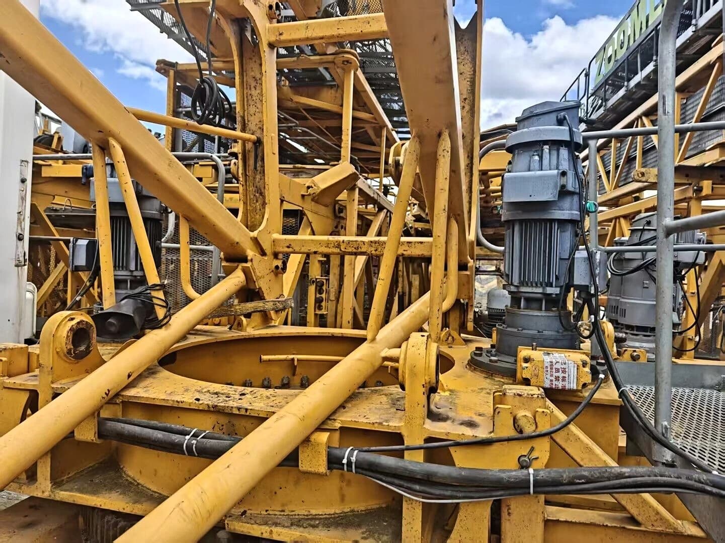 ZOOMLION W6013-6F Flat-Top Tower Crane 4