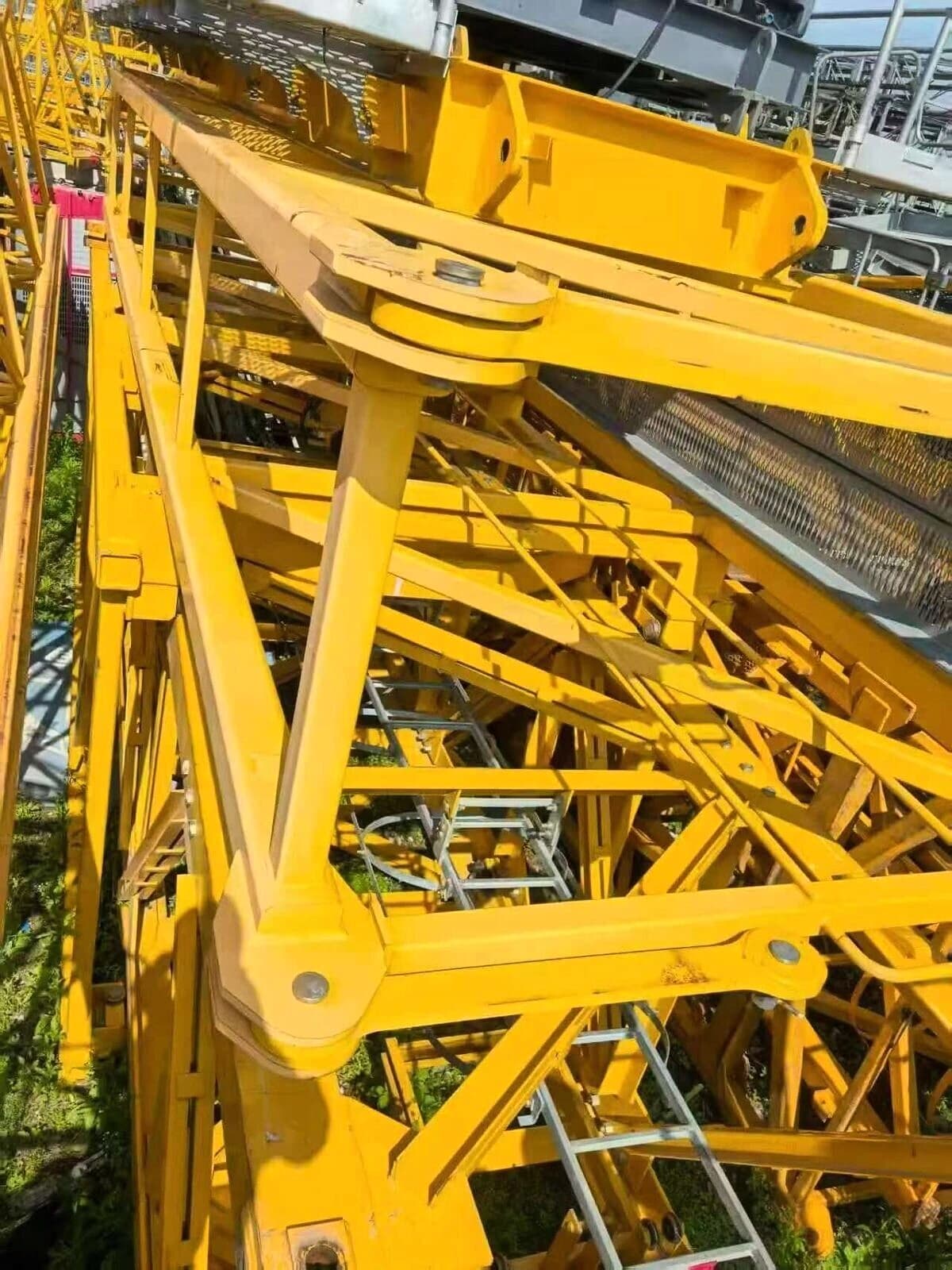 ZOOMLION W7025-12E Flat-Top Tower Crane 6