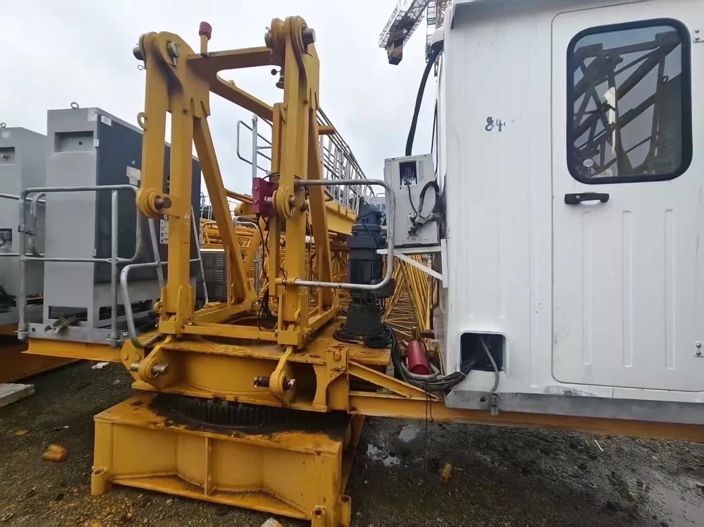 Used ZOOMLION WA5610-6A Flat-Top Tower Crane 5