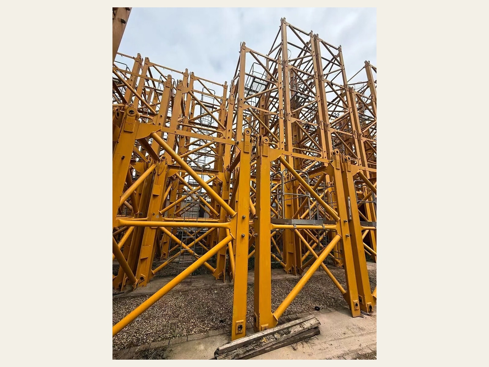 Potain MCT 200 Flat-Top Tower Crane
