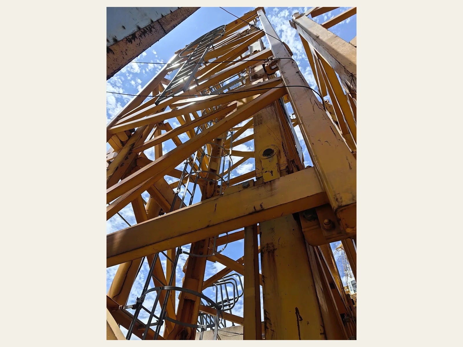 Used ZOOMLION T702-10E Flat-Top Tower Crane