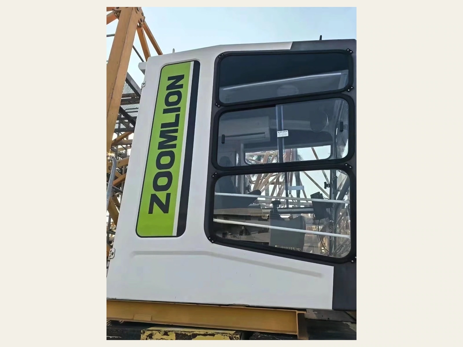 Used ZOOMLION W350-20HA Large Flat-Top Tower Crane
