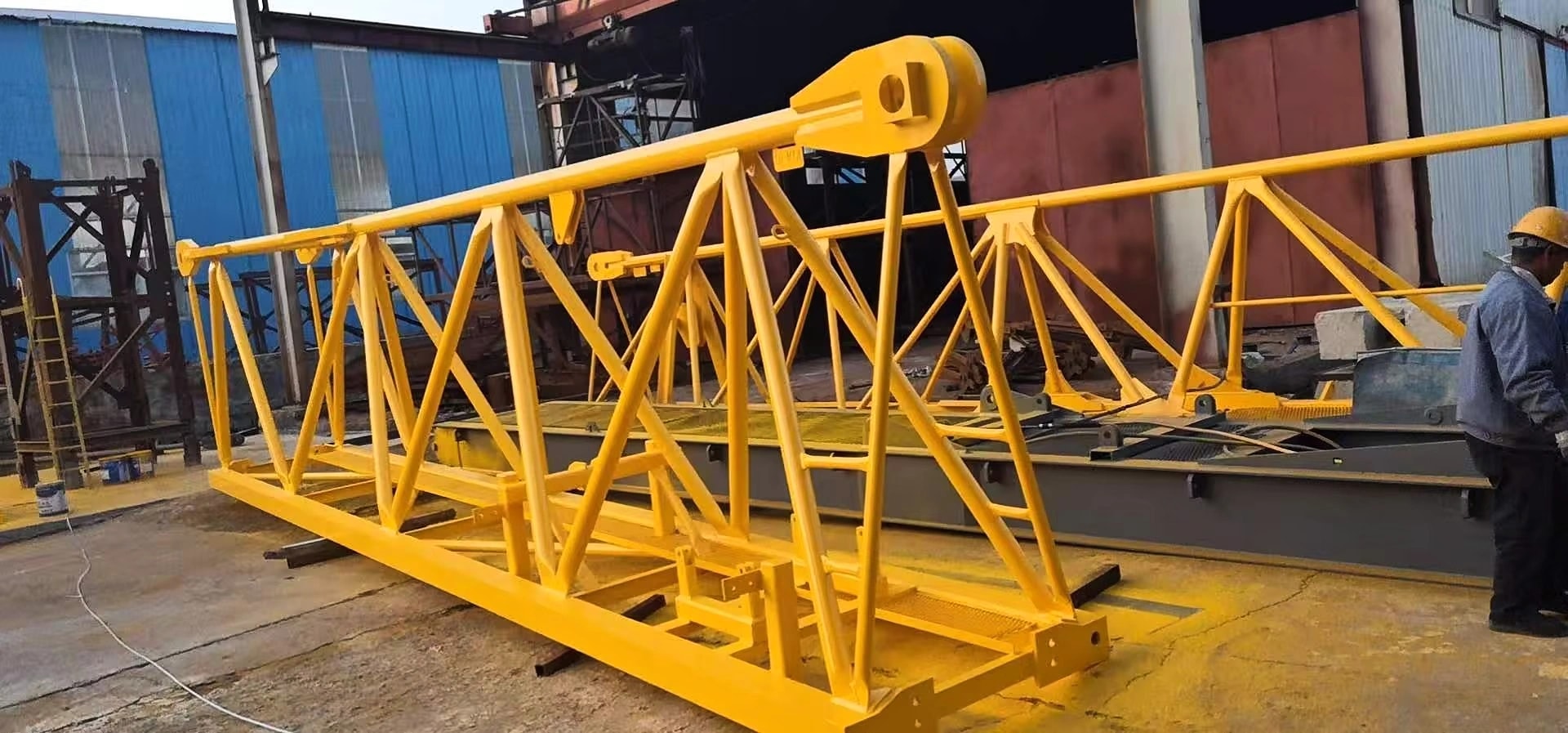 New China Brand 7526-16, 7530-18 and 7527-20 Flat-Top Tower Cranes 1