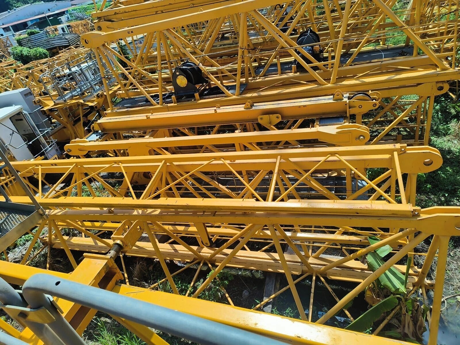 ZOOMLION W600-32U Large Flat-Top Tower Crane 1