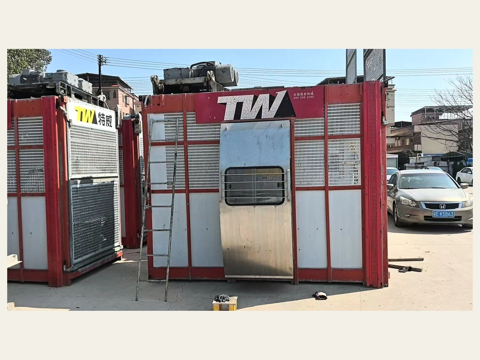 TW