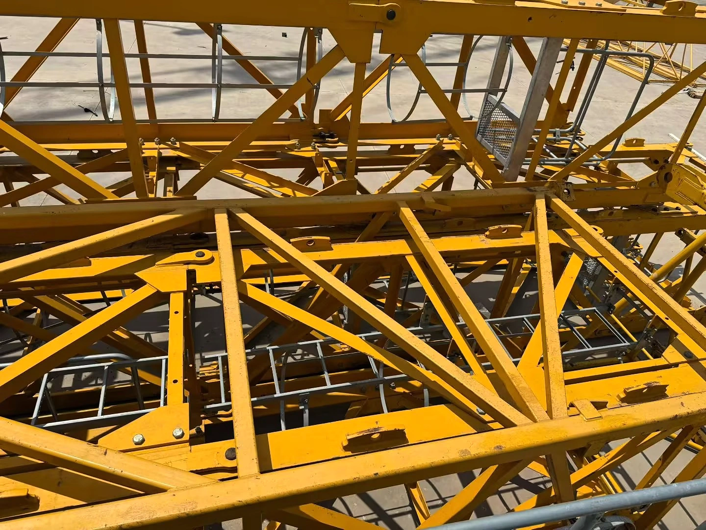 Used Zoomlion tower crane current stock photo and component scope