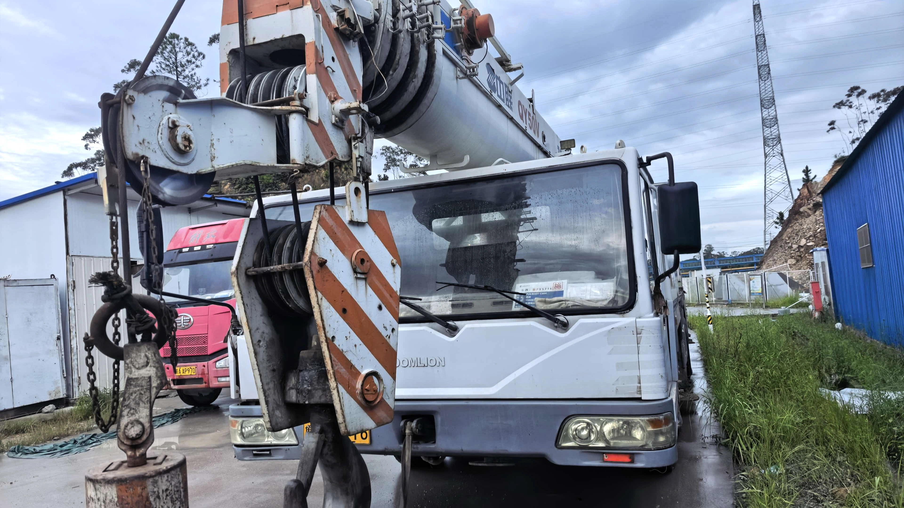 Used Truck Crane vs Truck-Mounted Crane: Which Should You Buy in 2026?