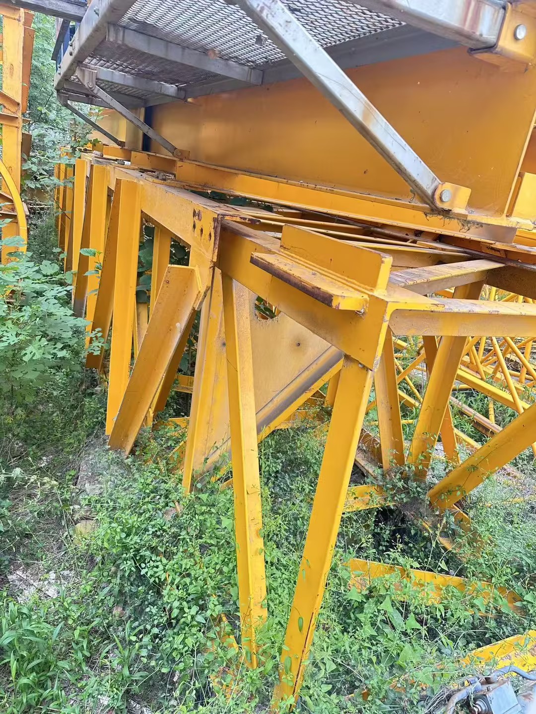 2020 Used Guangxi Jianji NTP6012-8 Flat-Top Tower Crane 4