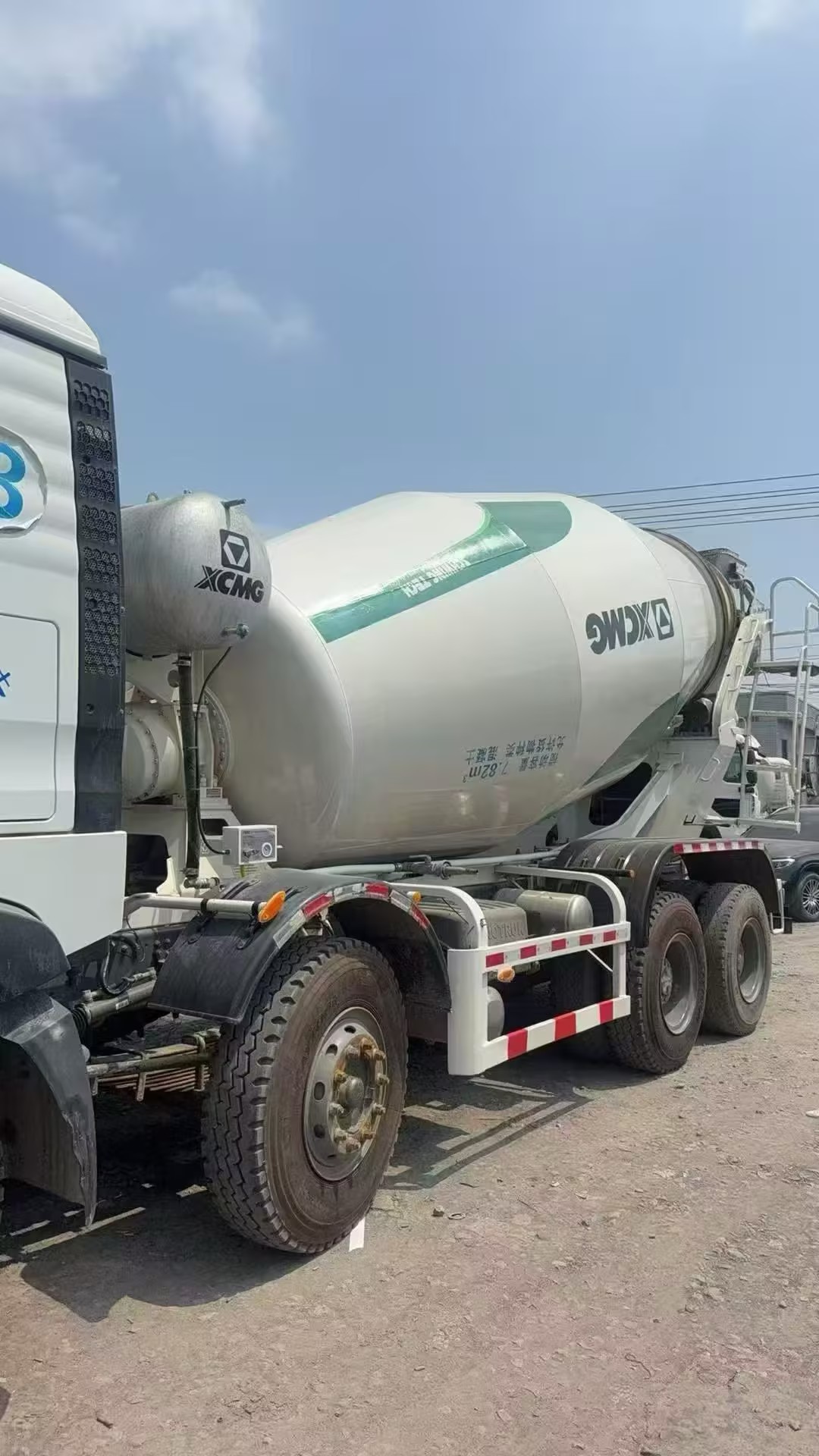 May 2021 Used HOWO XCMG 12 m3 Lightweight Concrete Mixer Truck 6