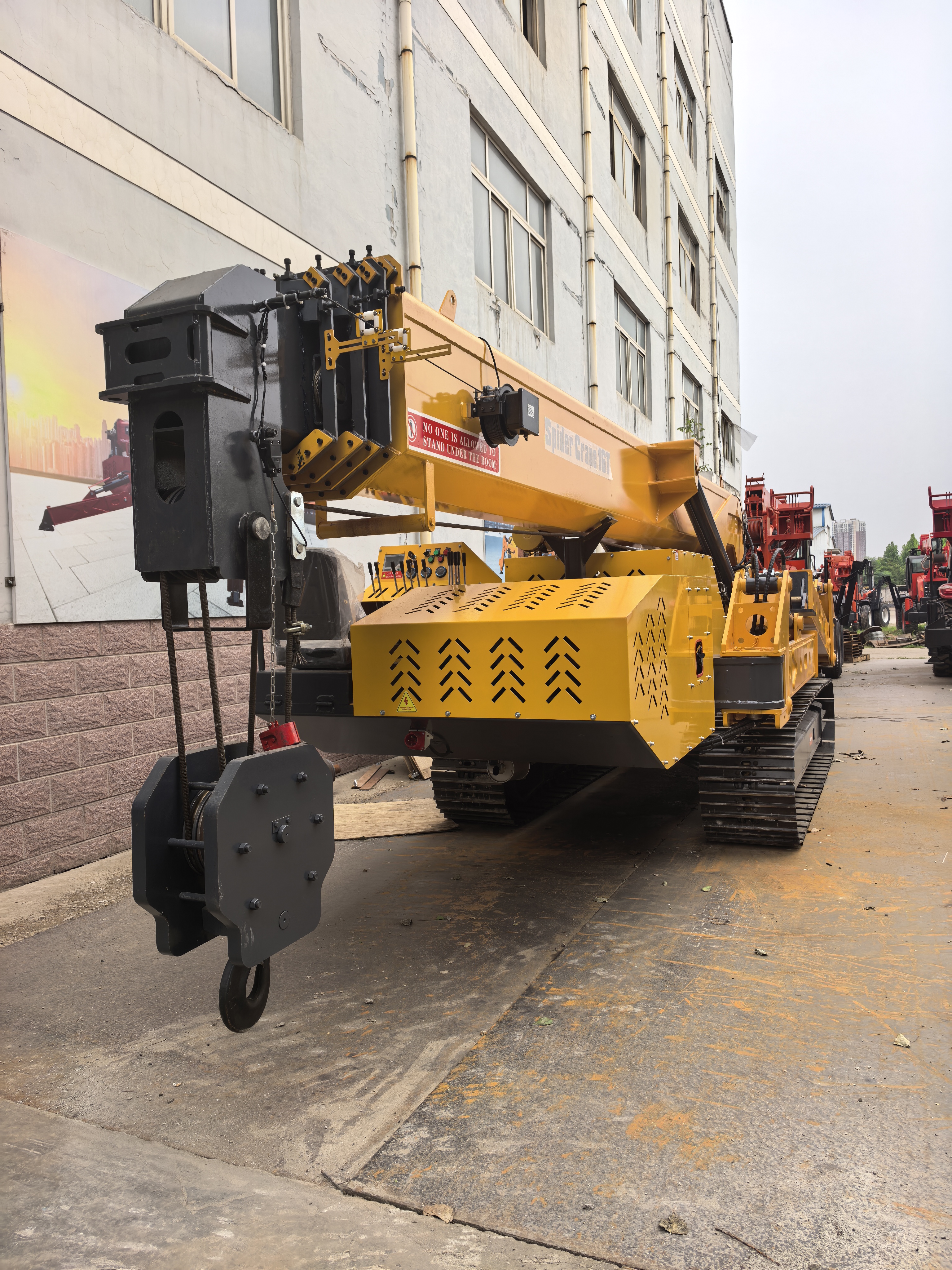 New Jiusheng 12 Ton and 16 Ton Spider Crane 2