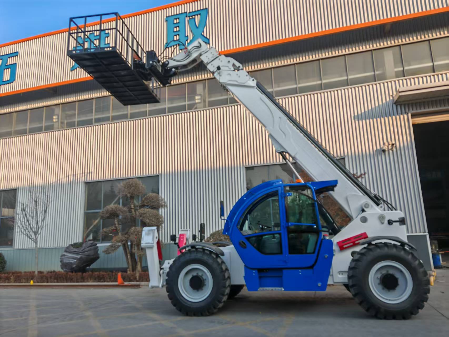 New Shanwo 4 Ton Forklift Loader 2