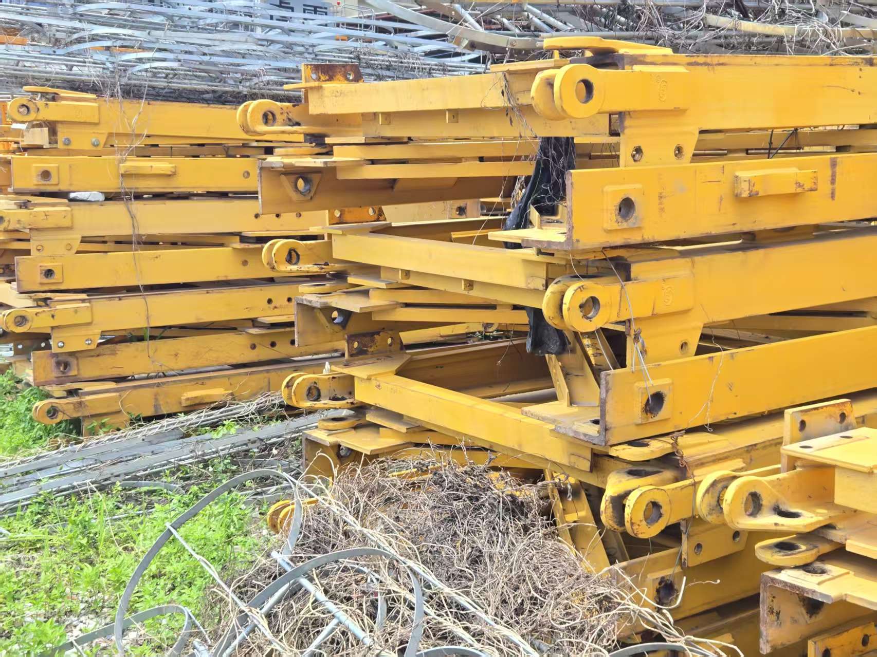 2019-2022 CHUANJIAN L68B1 Mast Section 3