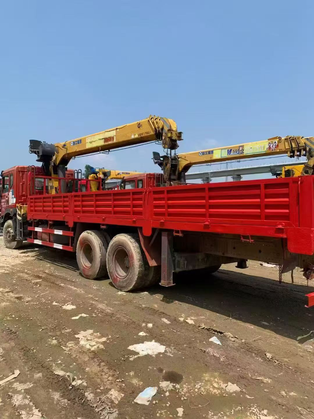 January 2020 Used XCMG 12t G-Series Long-Boom Truck-Mounted Crane 2