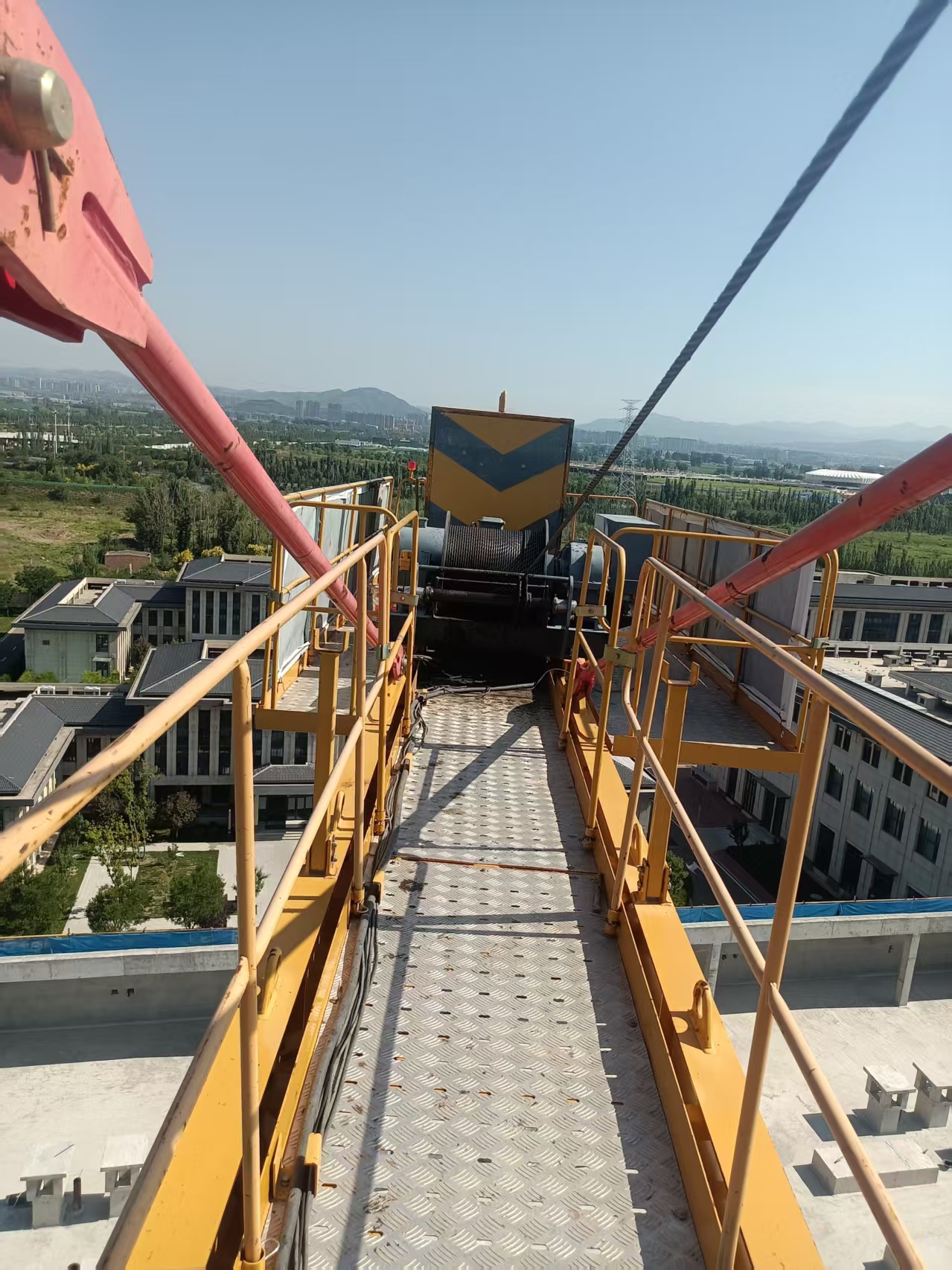 2020 Used XCMG 6015-8 Flat-Top Tower Crane 2