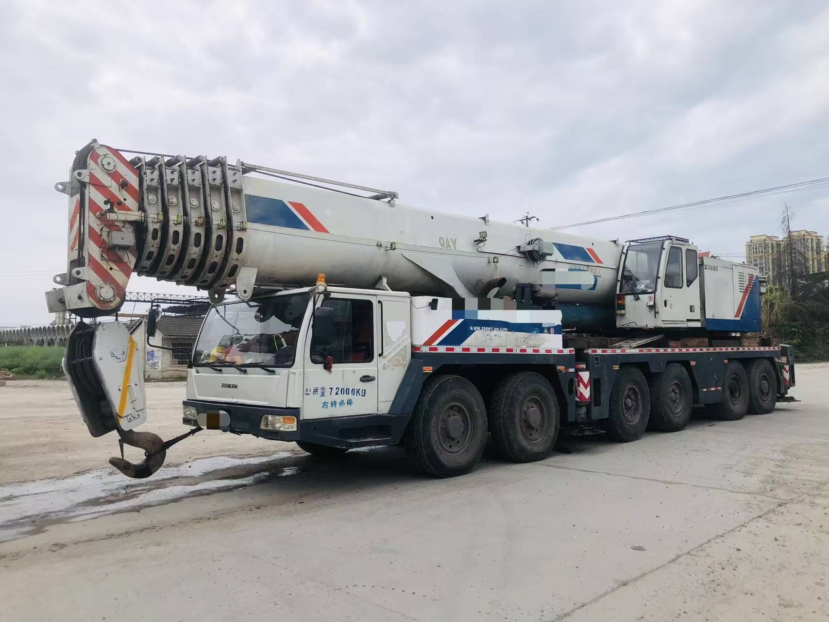 2010 Used ZOOMLION 220 Ton Truck Crane 12