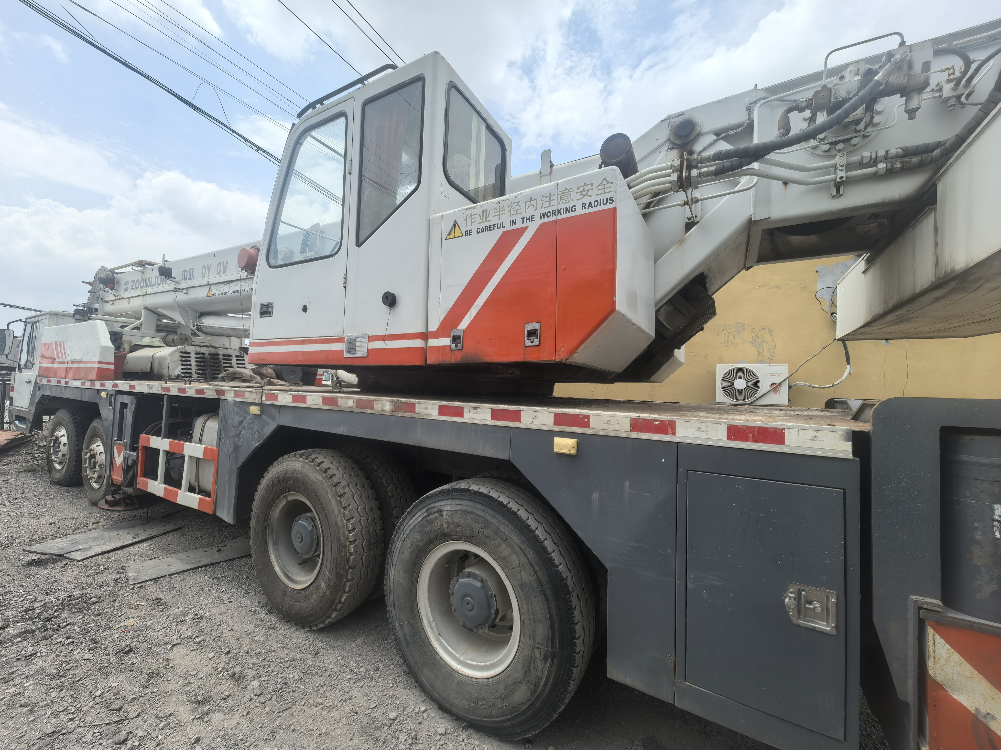 2010 Used ZOOMLION 50 Ton Truck Crane 5