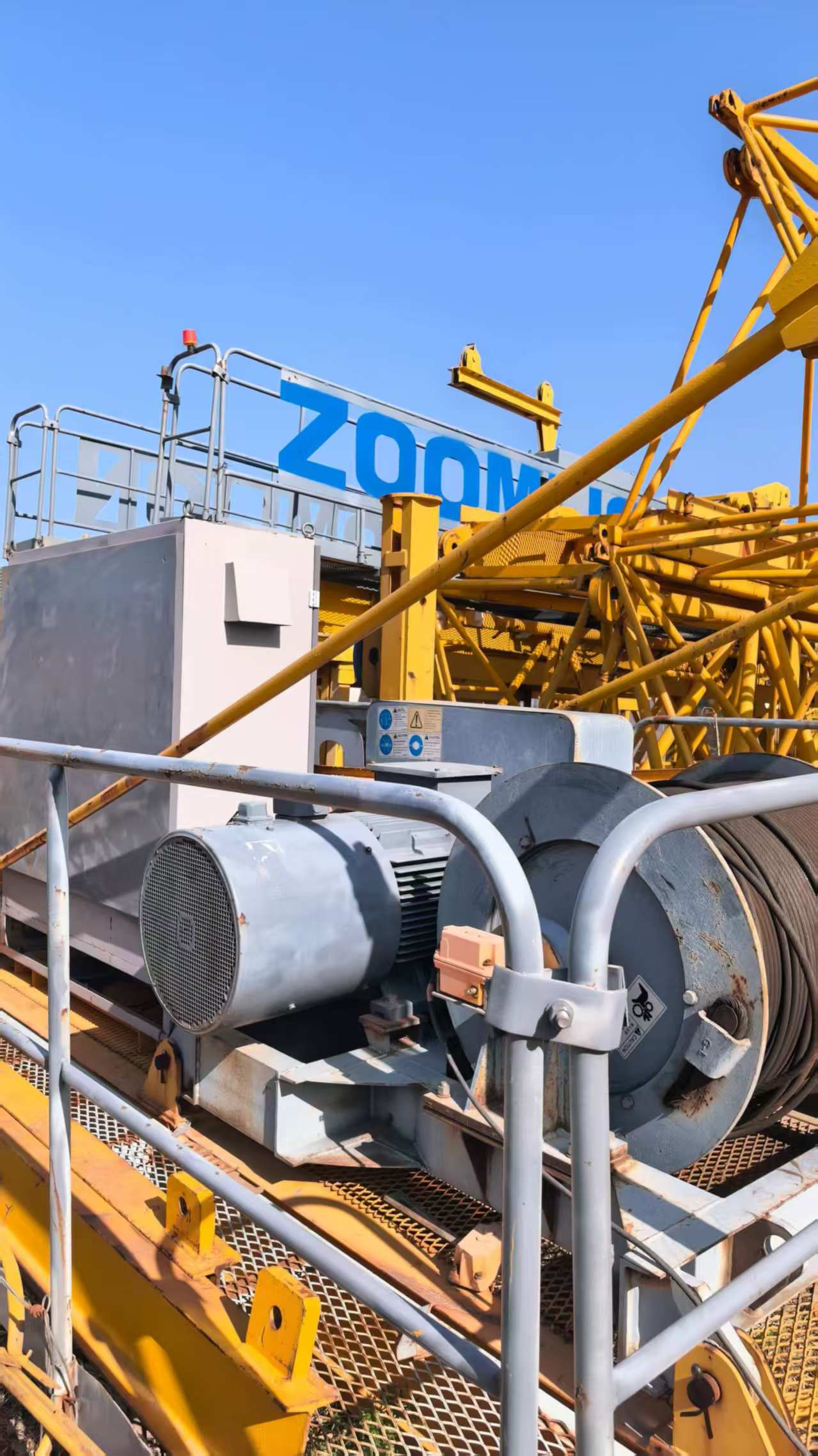 2017 Used ZOOMLION 7015-10 Flat-Top Tower Crane 4
