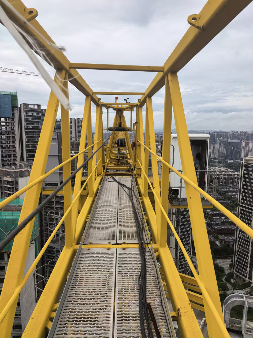 2020 Used ZOOMLION W7020-12E Flat-Top Tower Crane 3