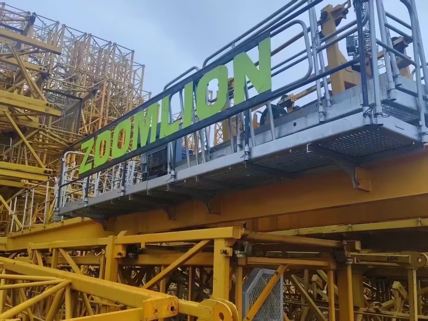 2021 Used ZOOMLION WA5610-6A Flat-Top Tower Crane 2