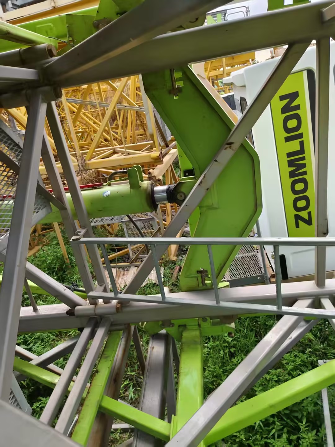2021 Used ZOOMLION WA6015-8A Flat-Top Tower Crane